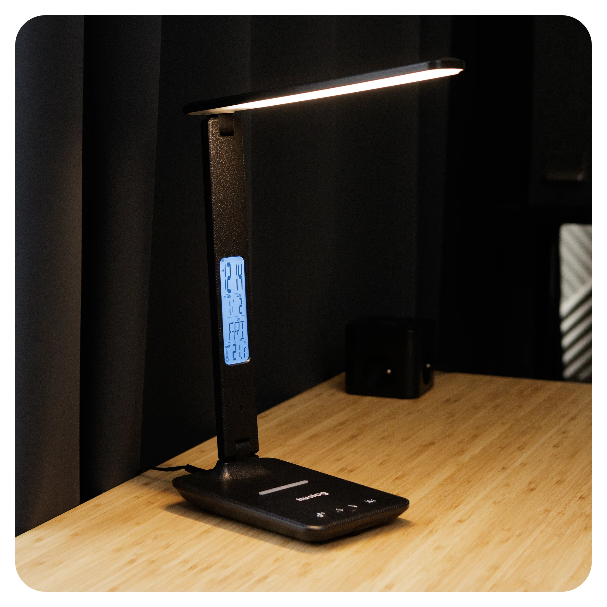 6Lampka LED z ładowaniem indukcyjnym i wyświetlaczem