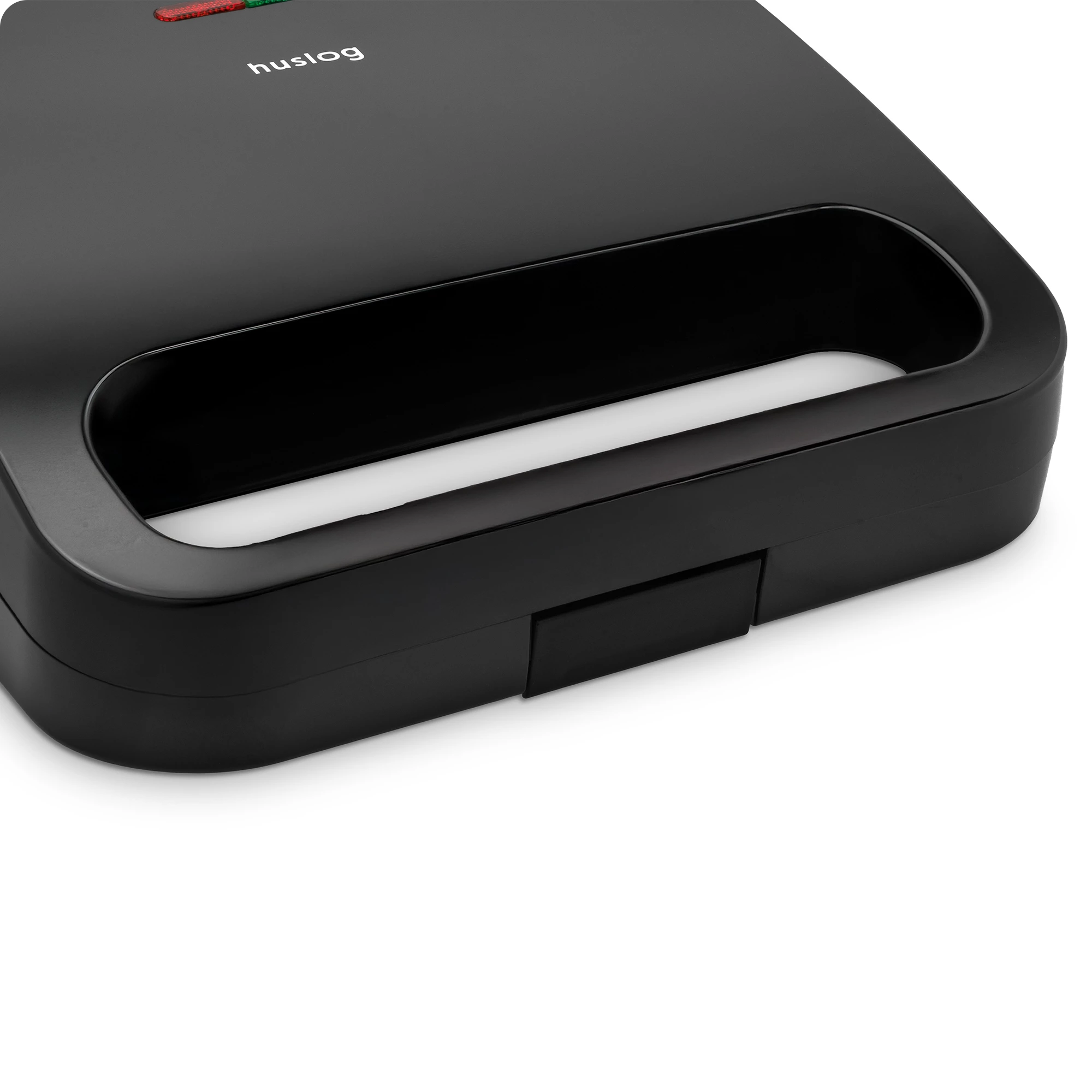 8Opiekacz do kanapek czarny 800W