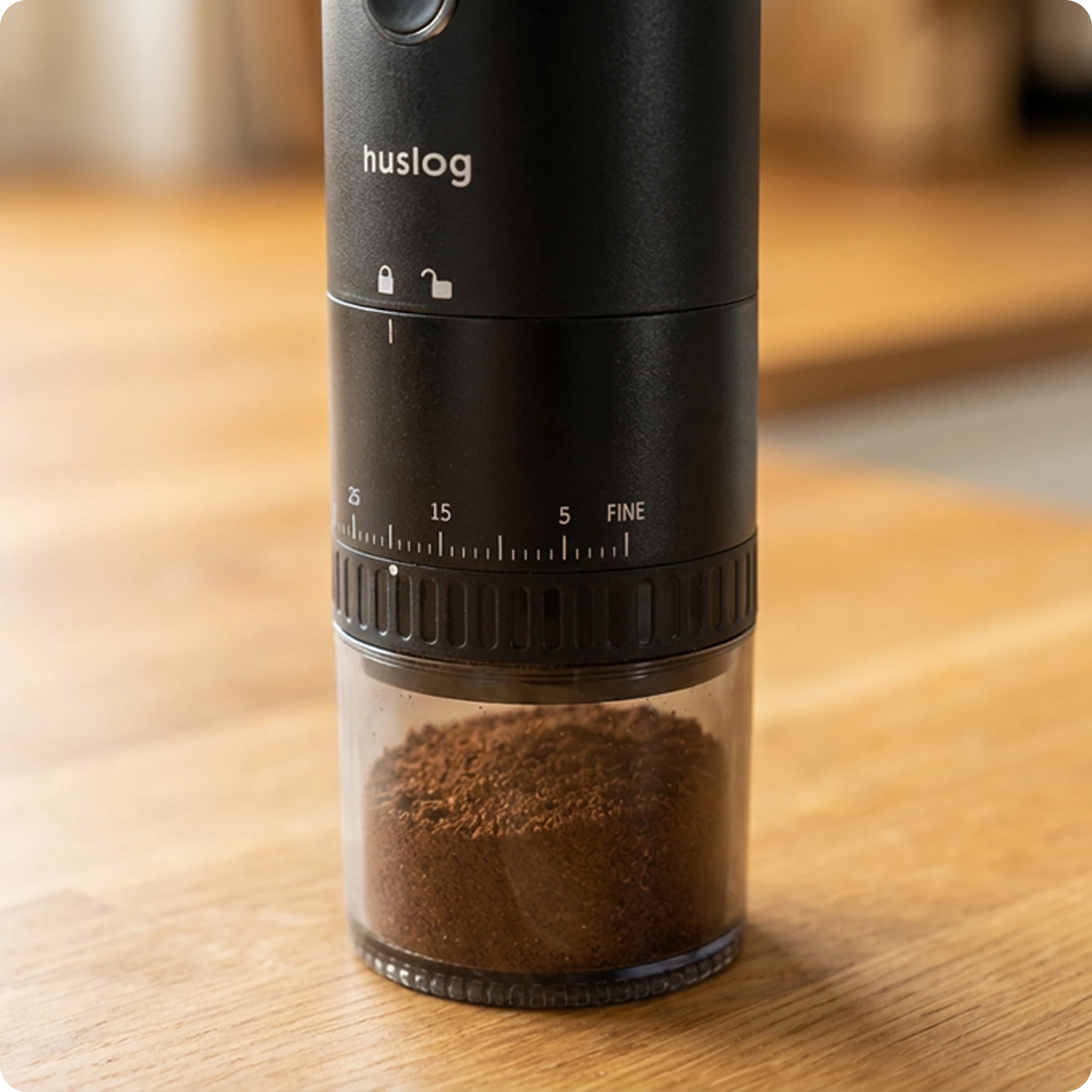 1Młynek bezprzewodowy do kawy czarny