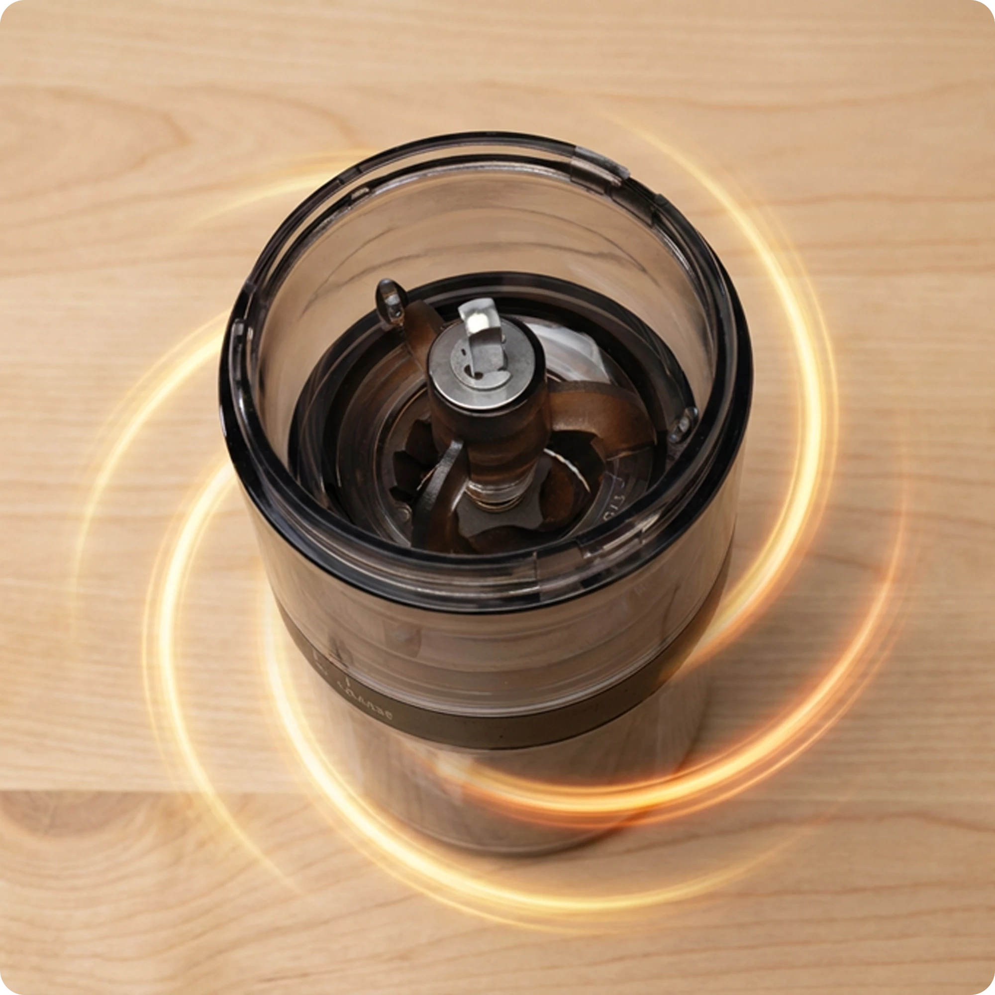 7Młynek bezprzewodowy do kawy z okienkiem